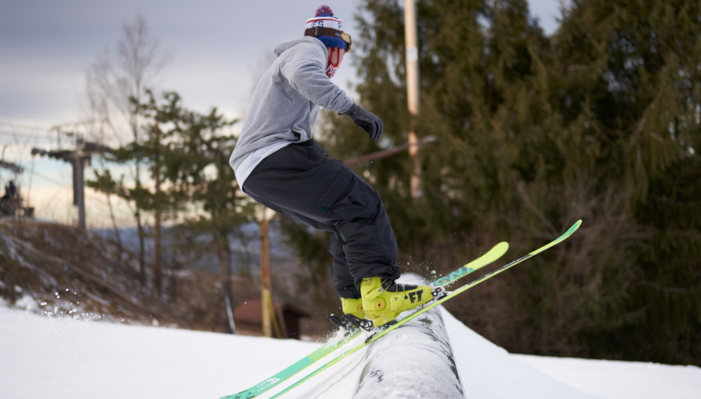 Poconos ski & snowboarding rental equipment Blue Mountain Resort